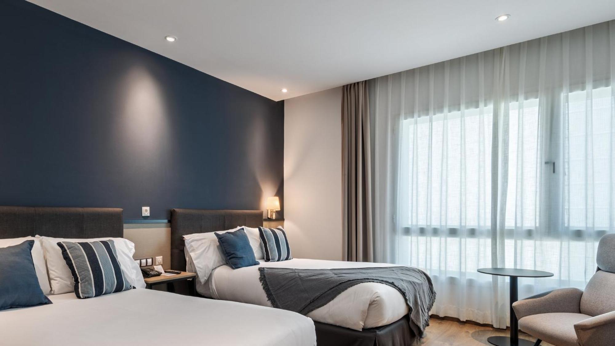 Standard Twin Room with Two Twin Beds