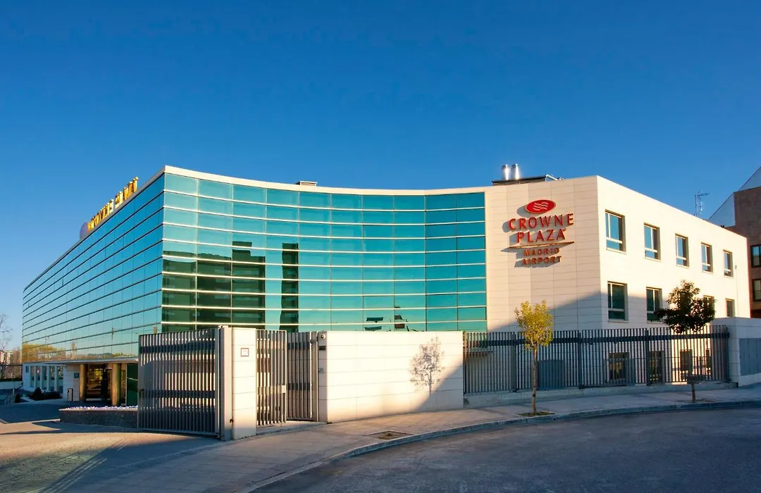 Hotel Crowne Plaza Madrid Airport-1